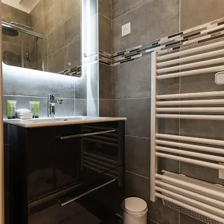 Loft House 2 Bedroom Bastille Ac By Lcc Agency