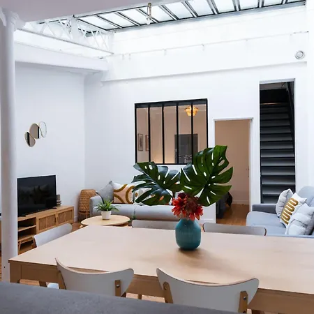 Loft House 2 Bedroom Bastille Ac By Lcc Agency *